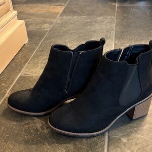 White Mountain Black Ankle Booties